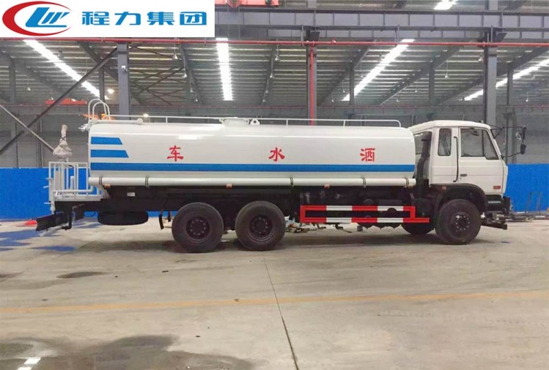 東風(fēng)153后八輪灑水車(chē)(18-22方)