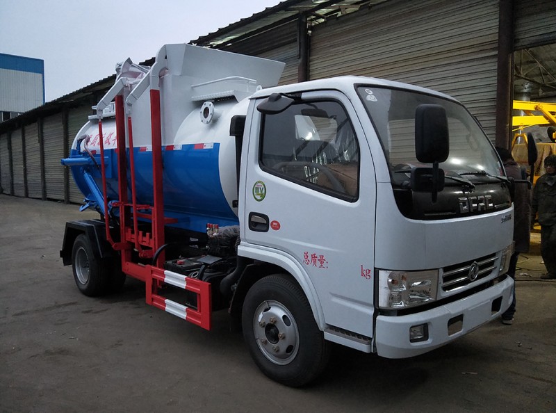 東風(fēng)小多利卡(4-5方)餐廚垃圾車