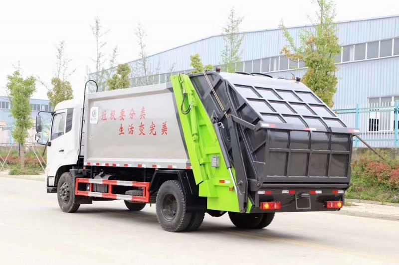 東風(fēng)天錦10-14方壓縮式垃圾車