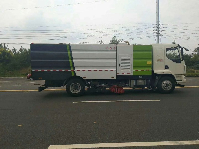 東風(fēng)柳汽12方洗掃車