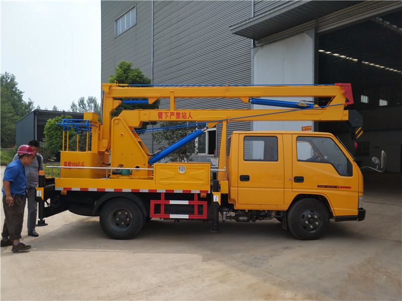 江鈴雙排12米藍牌高空作業(yè)車 江鈴雙排12米藍牌高空作業(yè)車圖片