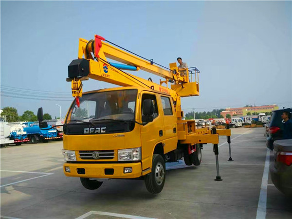 東風(fēng)多利卡雙排14米高空作業(yè)車 東風(fēng)多利卡雙排14米高空作業(yè)車圖片