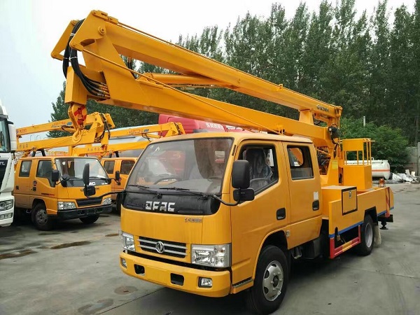 東風(fēng)多利卡雙排14米高空作業(yè)車 東風(fēng)多利卡雙排14米高空作業(yè)車圖片