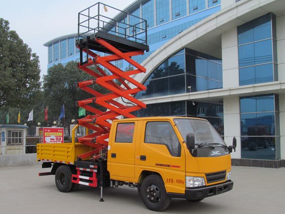 江鈴雙排座8-10米平臺升降高空作業車 江鈴雙排座8-10米平臺升降高空作業車圖片