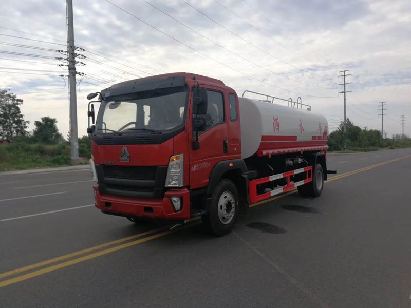 重汽豪沃15噸灑水車 重汽豪沃15噸灑水車圖片