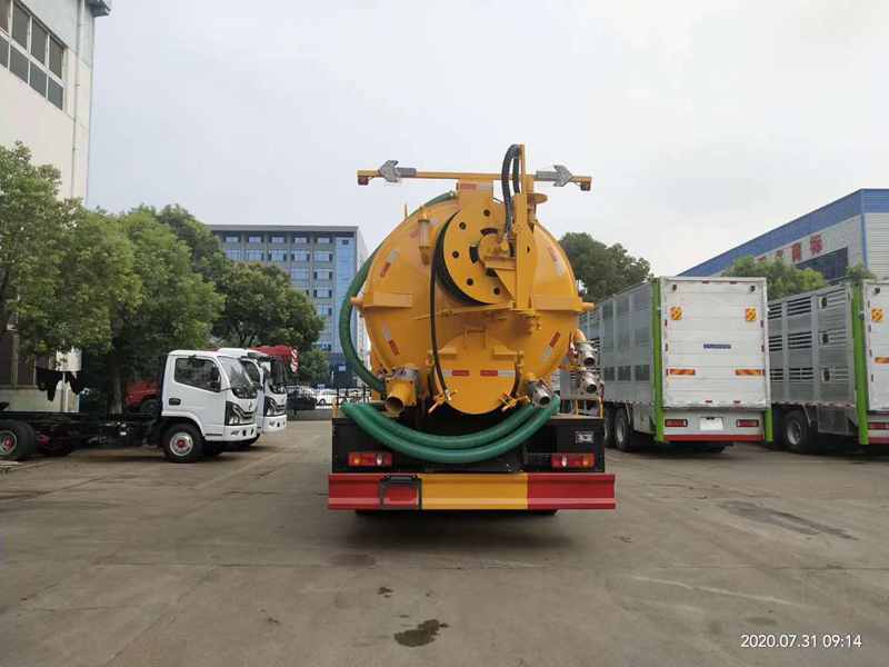 東風天錦清洗吸污車 東風天錦清洗吸污車圖片