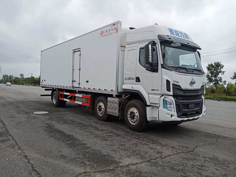 柳汽小三軸冷藏車(國六)