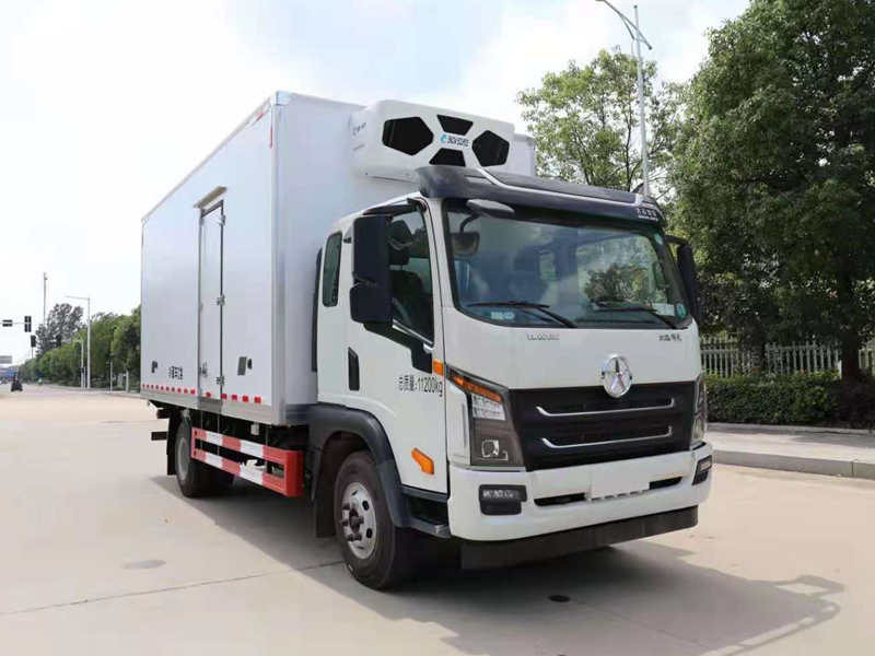 成都大運(yùn)冷藏車(5.1米)