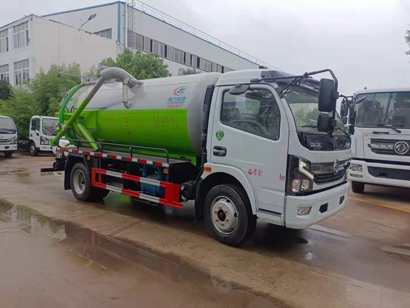 東風(fēng)大多利卡吸污車(8.5方)