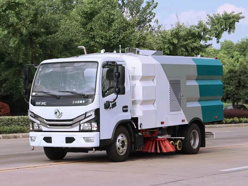 東風小多利卡洗掃車(2.5方水2.5方塵)